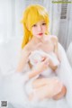 Coser @ 桜 桃 喵 Vol.064: 小 忍 浴缸 (50 photos)